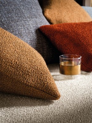 Viewing Alma by Casamance