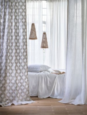 Viewing Insouciance by Casamance
