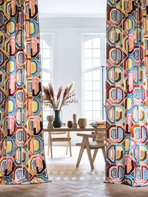 Viewing Mahlangu by Casamance