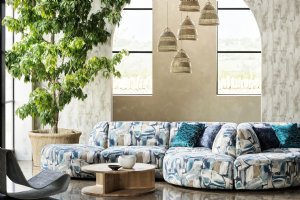 Viewing Figura  by Clarke & Clarke