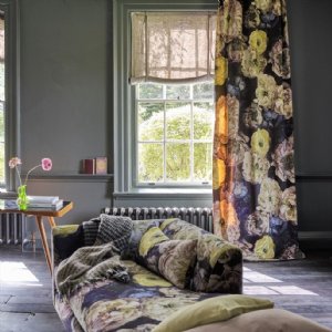 Viewing Le Poeme De Fleurs by Designers Guild