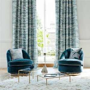 Viewing Glance by Harlequin