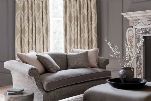Viewing Gardyne by James Hare