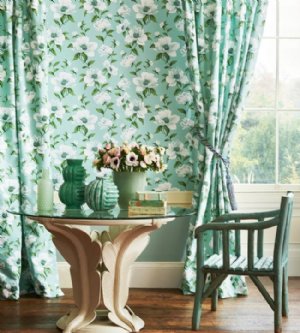 Viewing Bianca by Manuel Canovas