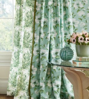 Viewing Bianca by Manuel Canovas