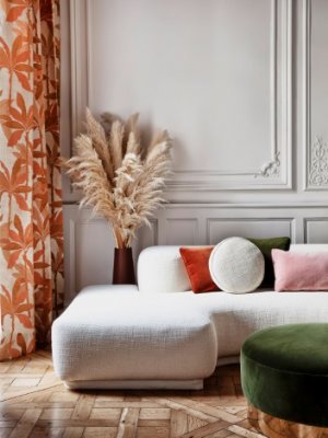 Viewing Montebello by Manuel Canovas