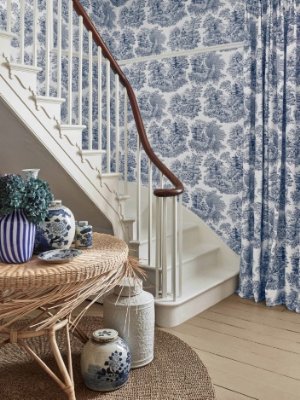 Viewing Nara by Manuel Canovas