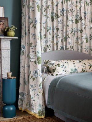 Viewing Talmont by Manuel Canovas