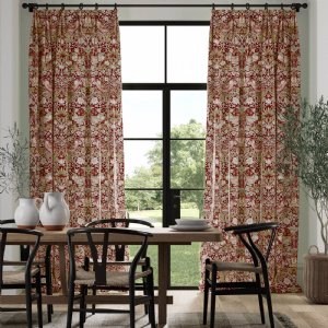 Viewing Strawberry Thief by Morris & Co