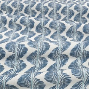 Viewing Aubin by Romo