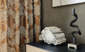 Viewing Itami by Romo