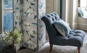 Viewing Japonica by Romo