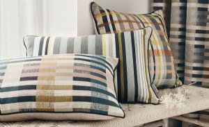 Viewing Lavin by Romo