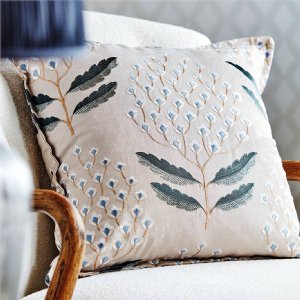 Viewing Bellis by Sanderson