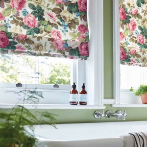 Viewing Chelsea  by Sanderson