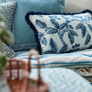 Viewing Oaknut Stripe by Sanderson