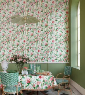 Viewing Elena by Manuel Canovas